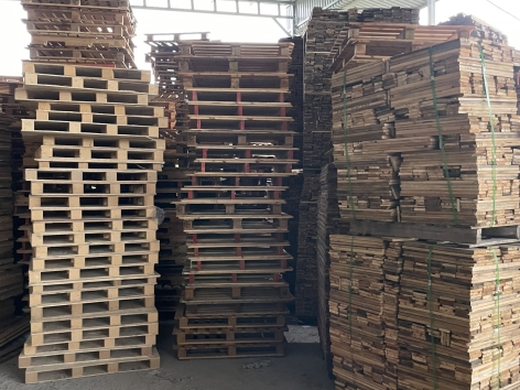 THANH LÝ PALLET GỖ