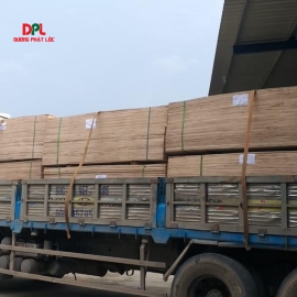 VẬN CHUYỂN GỖ THÔNG