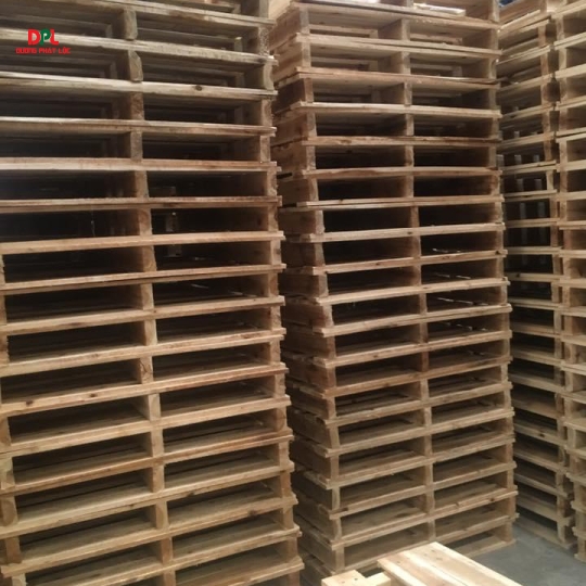 PALLET GỖ 