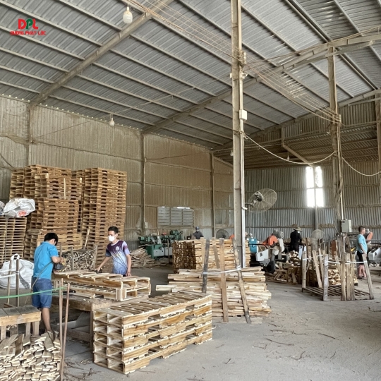 PALLET XUẤT KHẨU 1