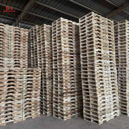 PALLET VÁN ÉP